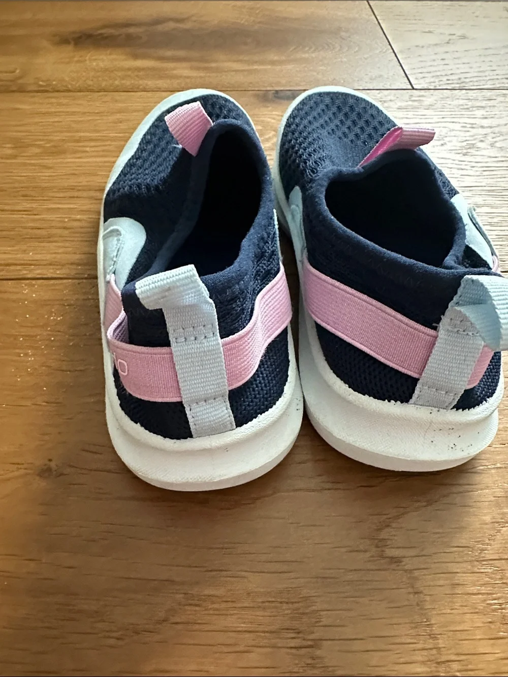 Speedo Kids Navy Blue, Pink and White Water Shoes